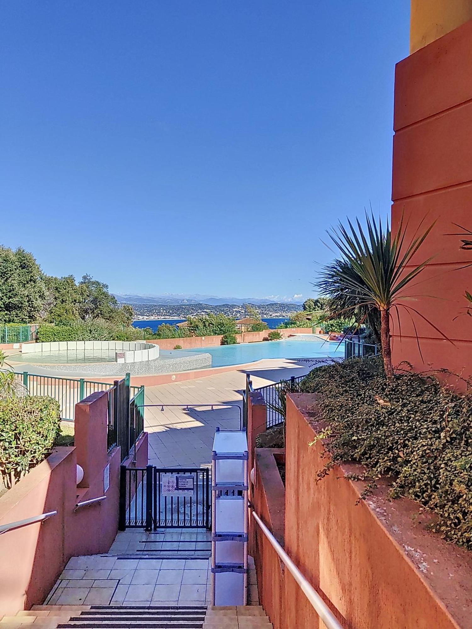 Appartement Vue Mer, Piscine, Free Parking à Théoule-sur-Mer Extérieur photo
